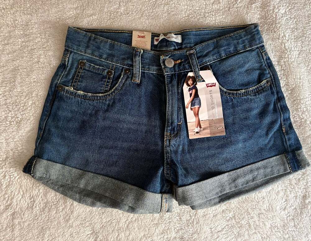 Levi’s Girls Girlfriend Denim Shorts Size 16 NWT